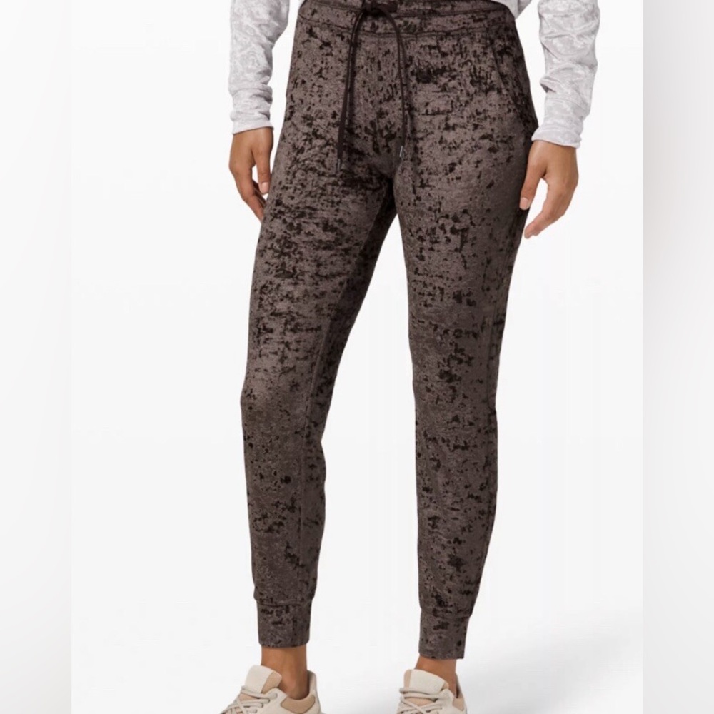 Lululemon Ready to Crush Jogger